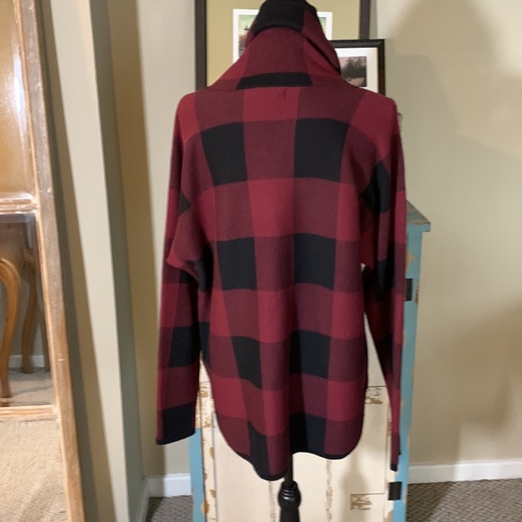 Adrienne Vittadini Red/Black Buffalo Plaid Drawstring Top. Size L - Picture 4 of 6